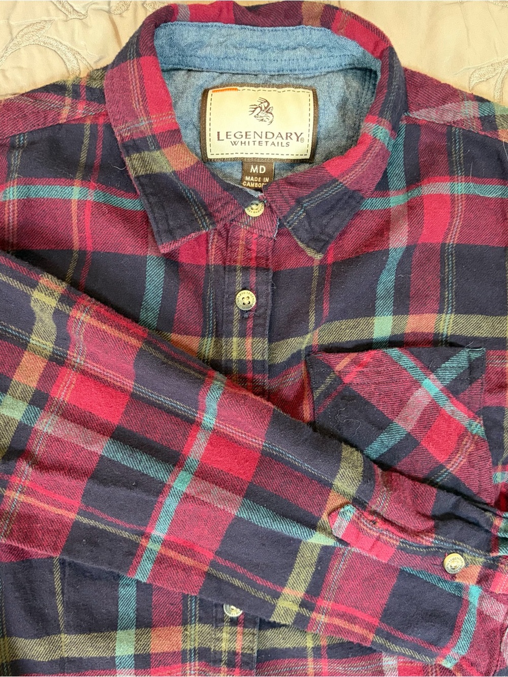 Legendary Whitetails Women’s Flannel Shirt Medium Red Plaid Button 100% Cotton
